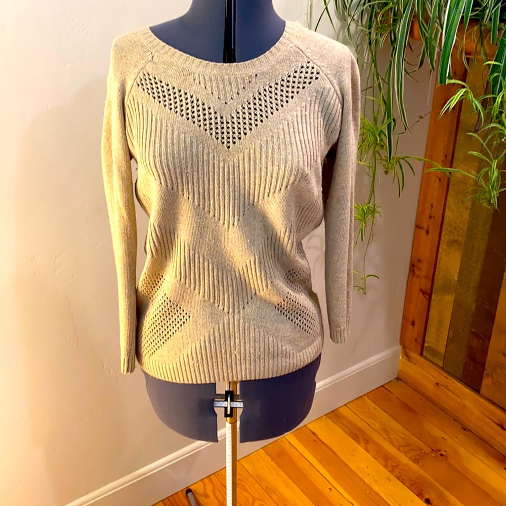 Market & Spruce tan sweater, size M